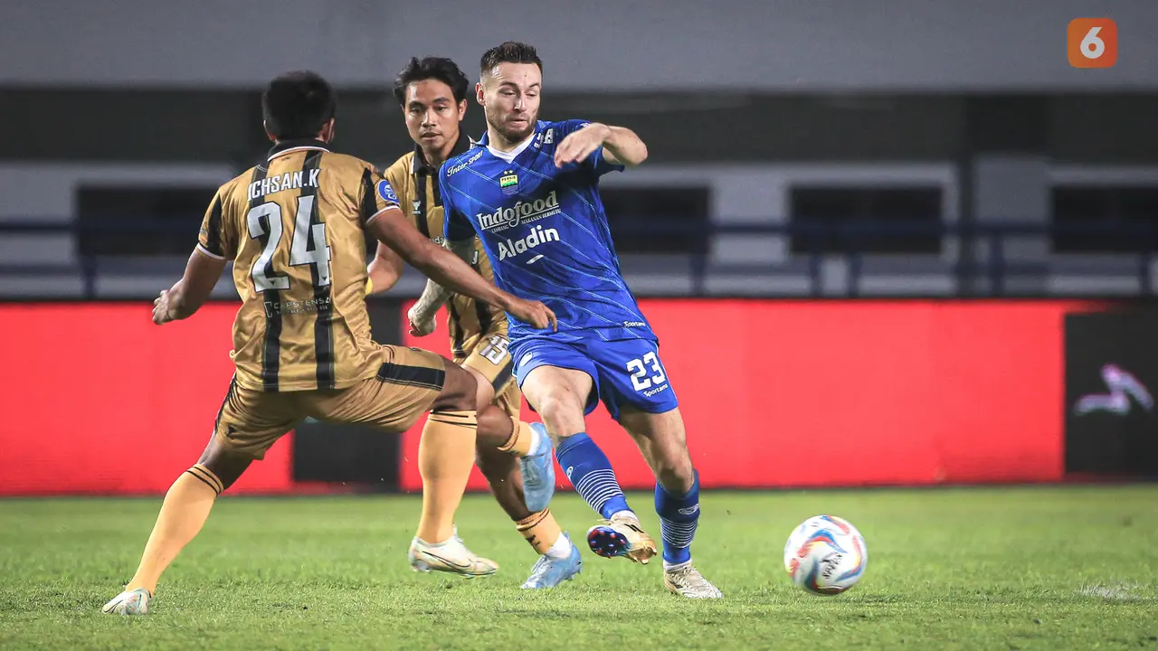 Persib Bandung vs Dewa United - BRI Liga 1 2023/2024