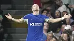 Gelandang Chelsea Mykhailo Mudryk merayakan gol yang dicetaknya ke gawang Fulham pada pekan ke-7 Liga Inggris 2023/2024 yang digelar di Craven Cottage, Selasa (3/10/2023) WIB. (AP Photo/Kin Cheung)