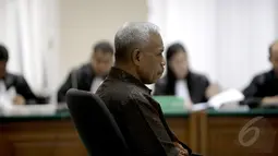 Jaksa KPK meyakini Yesaya menerima suap total SGD 100 ribu dari Direktur PT Papua Indah Perkasa, Pengadilan Tipikor, Jakarta, Senin (29/9/2014) (Liputan6.com/Miftahul Hayat)