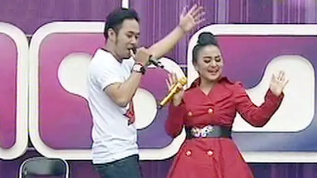Juwita feat. 7 Warna Band - Pangeran Dangdut