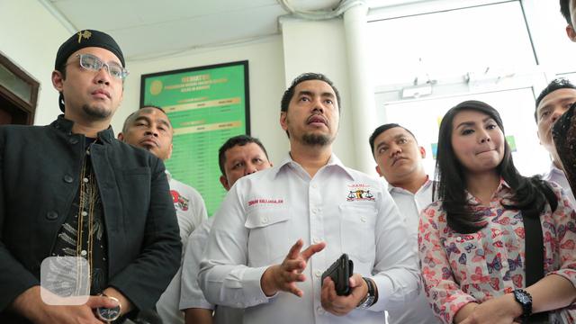 [Bintang] Tessa Kaunang dan Sandy Tumiwa