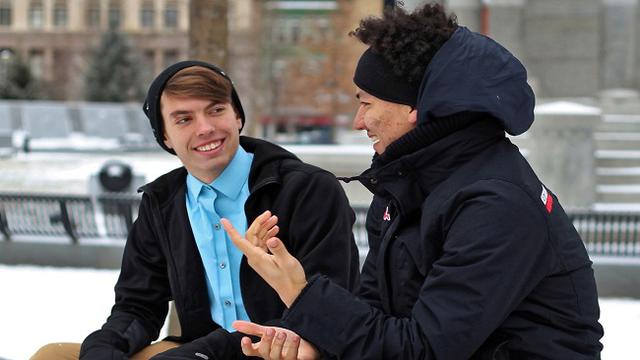 Ilustrasi berbincang, ngobrol