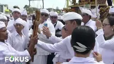 Kerauhan tidak berlangsung lama. Sebab, langsung reda begitu pemuka agama memercikan tirta atau air suci ke wajah umat yang mengalami kerauhan.