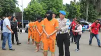 Caleg di Kabupaten Bogor berinisial SP (36) diduga menjadi otak pelaku pencurian dengan modus gembos ban. (Liputan6.com/Achmad Sudarno)