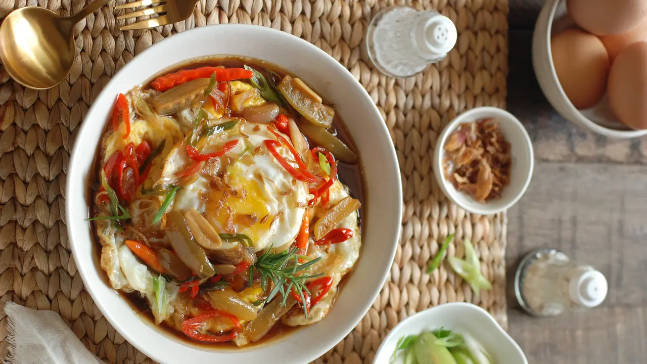 Telur ceplok masak kecap