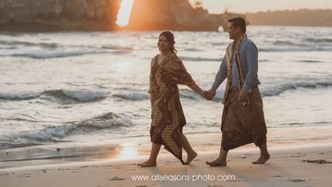 Siraman Kahiyang//copyright bridestory/All Seasons Photo