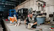 Dari Kedai Kopi hingga Kaki Palsu, Jalan Difabel Menuju Kemandirian