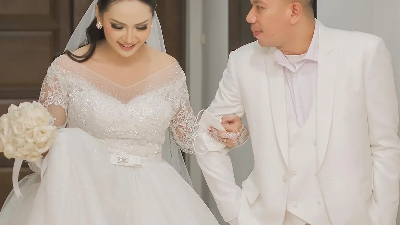 Ungkap Menikah Siri, Ini 5 Fakta Pernikahan Vicky Prasetyo dan Kalina Ocktaranny