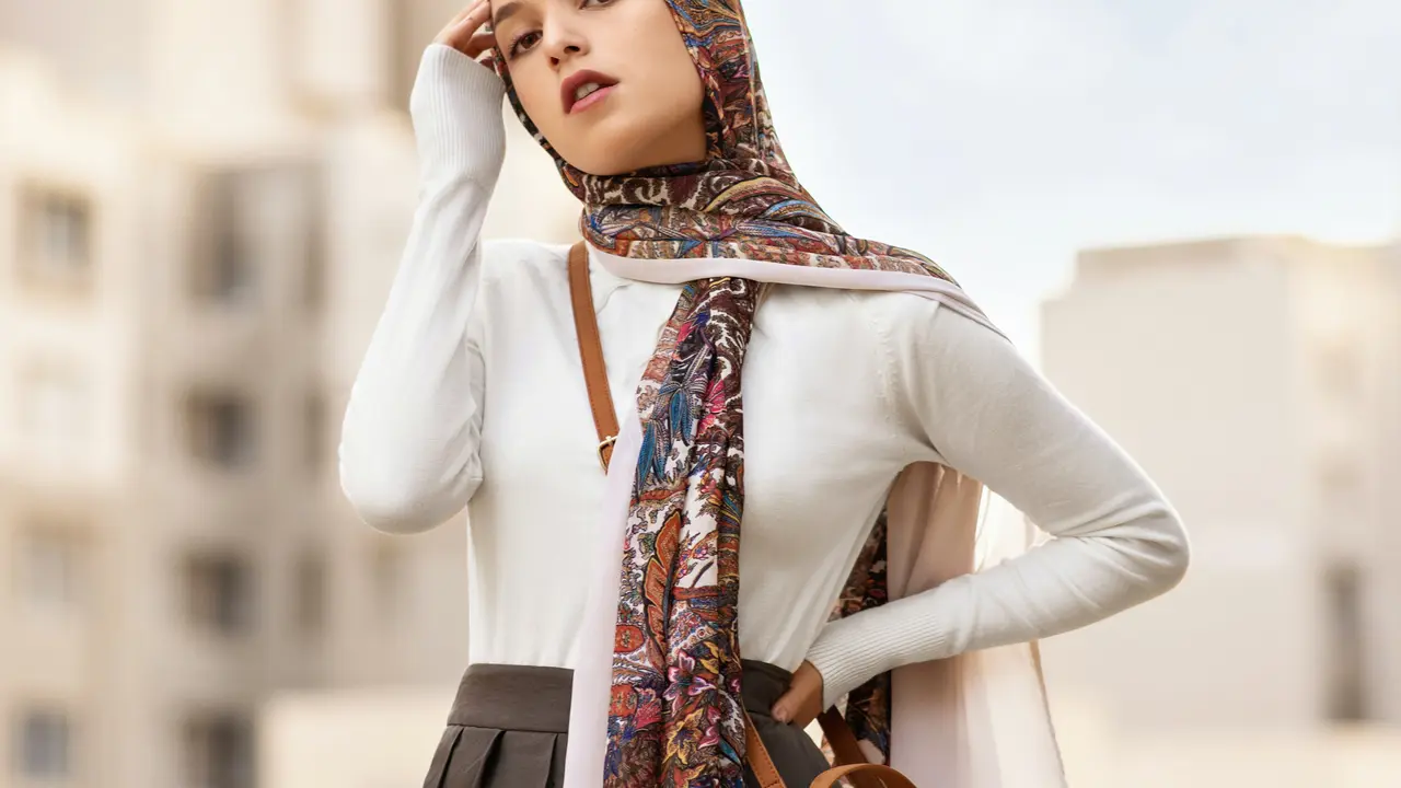 8 Fashion Item yang Wajib Dimiliki Remaja Berhijab, Apa Saja?