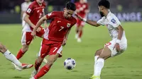 Marselino Ferdinan menjadi kreator gol tunggal Timnas Indonesia ke gawang Bahrain yang disarangkan Ole Romeny pada laga kedelapan putaran ketiga Grup C kualifikasi Piala Dunia 2026, di Stadion Utama Gelora Bung Karno, Jakarta, Selasa (26/3/2025) malam WIB. (AFP)