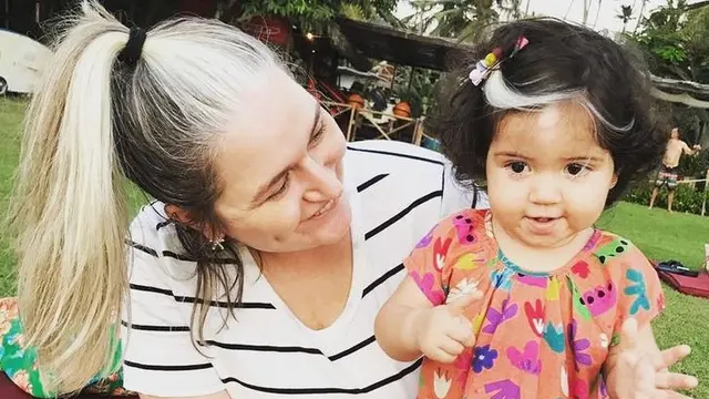 Mayah Aziz dan ibunya