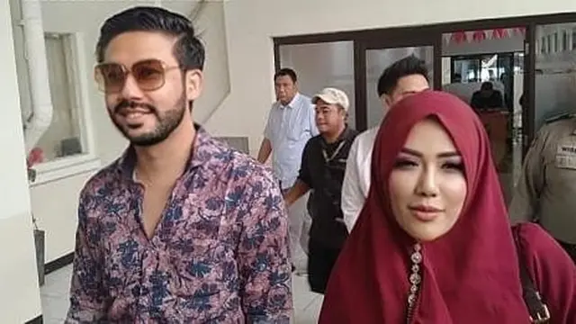 Tampil Brewokan, 6 Potret Pablo Benua Ini Bikin Pangling
