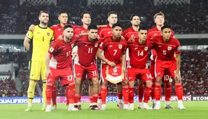 Starting XI Timnas Indonesia saat menghadapi Bahrain dalam laga Kualifikasi Piala Dunia 2026 zona Asia di Stadion Utama Gelora Bung Karno (SUGBK) Senayan, Jakarta, Selasa (25/3/2025) malam WIB. (Bola.com/Abdul Aziz)