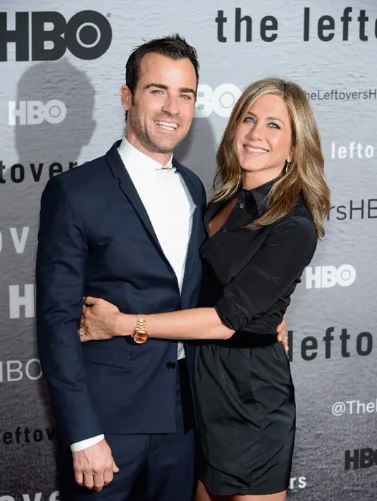 Dengan cara menikmati liburan akhir tahun dengan mengunjungi suatu tempat bersama, Jenn dan Justin disiarkan tengah mengembalikan keharmonisan rumah tangga mereka yang rumornya di ujung perceraian. (AFP/Bintang.com)