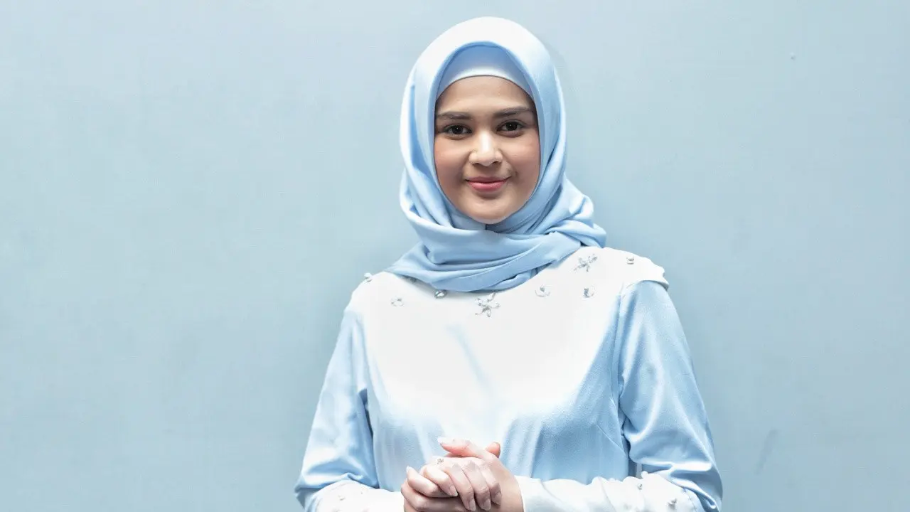 [Bintang] Cut Meyriska