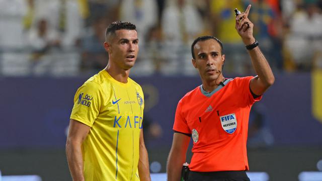 Foto: Pemain Bintang Al Nassr Tak Berkutik saat Melawan Al Taawon di Liga Arab Saudi 2023 / 2024