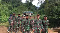 TNI penjaga perbatasan Indonesia-Malaysia di Entikong.