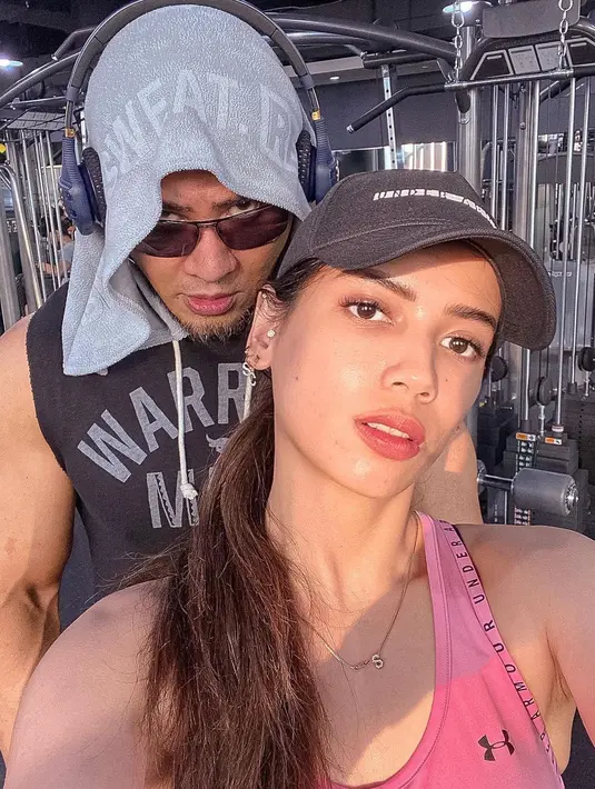 Deddy Corbuzier dan Sabrina Chaurinnisa (Instagram/sabrinachairunnisa_)