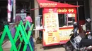 Suasana sekitar lokasi penangkapan terduga teroris di kawasan Jatiasih, Kota Bekasi, pada Minggu (11/8/2014) terlihat sepi. (Liputan6.com/Faizal Fanani)