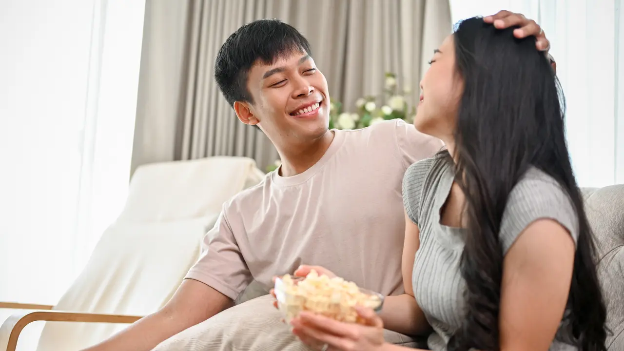 couple agustus pat