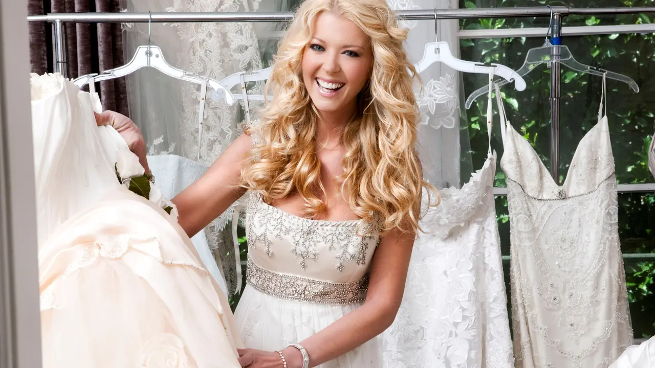Cerita Tara Reid yang Keranjingan Jatuh Cinta