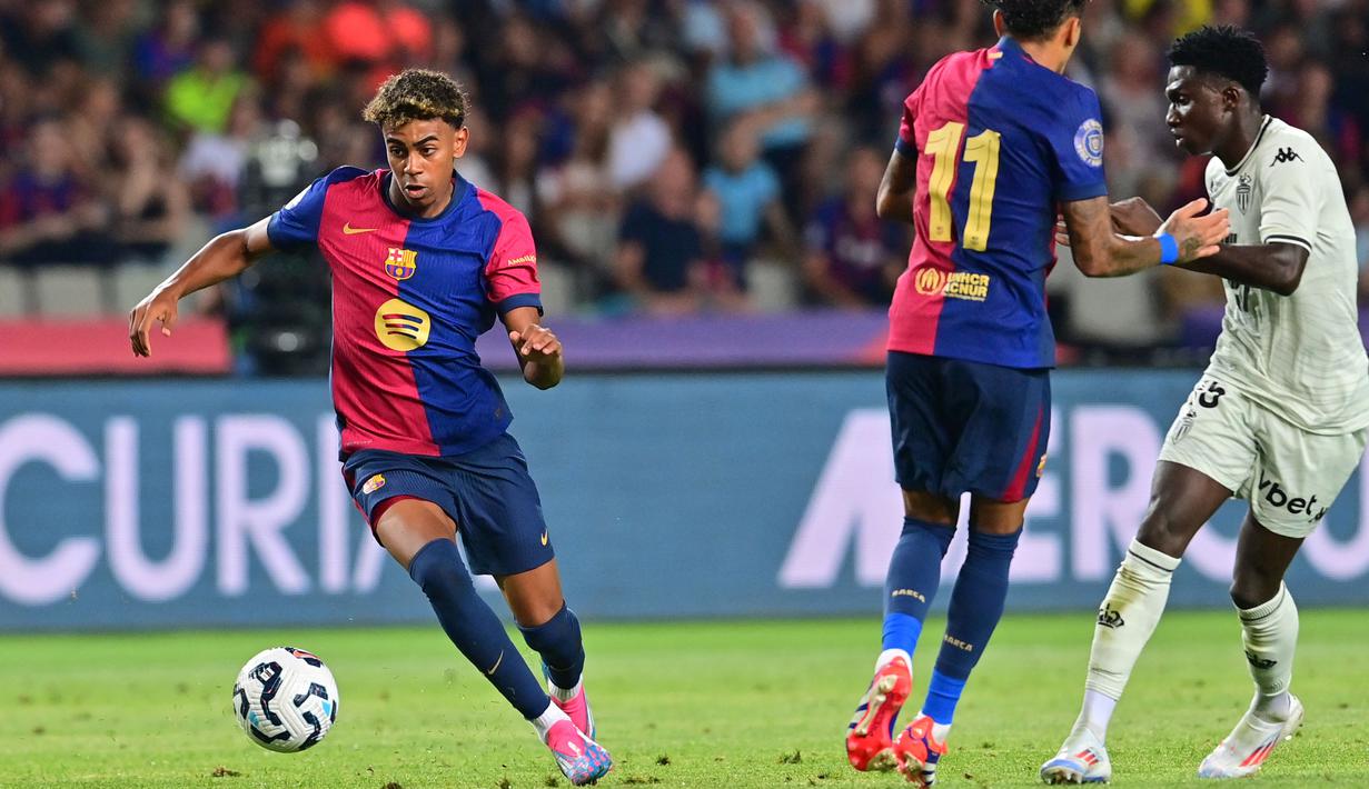 Kekalahan memalukan ini menunjukkan sejumlah kekurangan Barca di bawah pelatih baru, Hansi Flick. (AFP/Manaure Quintero)