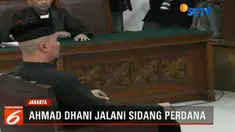 Musisi Ahmad Dhani didakwa dengan tuduhan melakukan ujaran kebencian terkait komentar-komentarnya di media sosial.