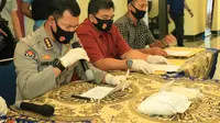 Kepolisian Daerah sumbar menangkap pengedar narkoba jenis sabu. (Liputan6.com/ Dok Polda Sumbar)