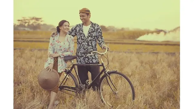 6 Foto Lawas Prewedding Vicky Shu Tema Bertani, Sederhana Tapi Berkesan