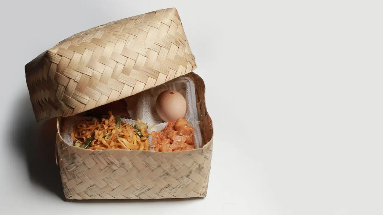 Perempuan Itu Serba Bisa, Dari Usaha Salon Belok ke Warung Makan dapurnadia-aurabeauty Jadi Bukti Nyata