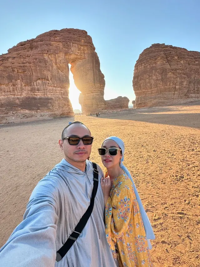 Gaya Bucin Romantis Bunga Citra Lestari dan Tiko Aryawardhana Selama Setahun Menikah, Dari Berwastra hingga Berbusana Muslim