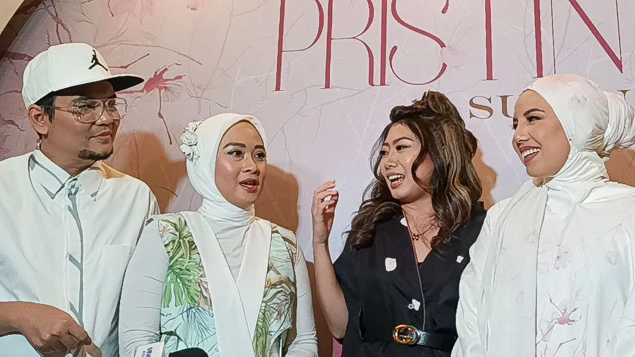 Indra Bekti dan Tya Ariestya jadi muse Pristin by Surin (istimewa)