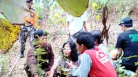 Dicari sehari semalam, gadis muda asal Desa Gunung Wetan, Jatilawang, Banyumas ditemukan di dekat sumur tua. (Foto: Liputan6.com/BPBD Banyumas/Muhamad Ridlo)