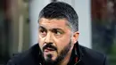Ekspresi pelatih AC Milan, Gennaro Gattuso saat pertandingan antara AC Milan melawan Arsenal pada leg pertama 16 besar Liga Europa, di San Siro, Milan, Italia, Kamis (8/3). AC Milan takluk 0-2 dari Arsenal. (AP Photo/Luca Bruno)