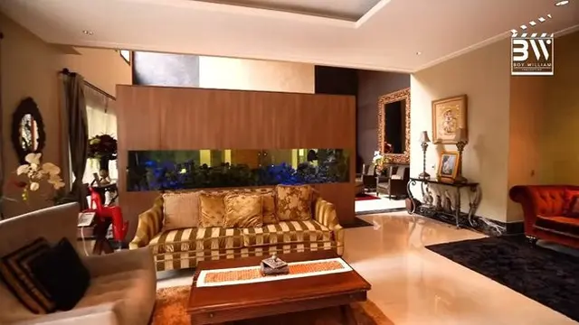 Tagihan Listrik Capai Rp100 Juta Per Bulan, Ini 8 Potret Megah Rumah Jennifer Jill