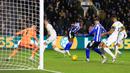 Namun demikian, Sheffield Wednesday baru berhasil menggetarkan jala gawang Newcastle United yang dikawal Martin Dubravka pada babak kedua di menit ke-52 melaui aksi John Windass. (AFP/Lindsey Parnaby)