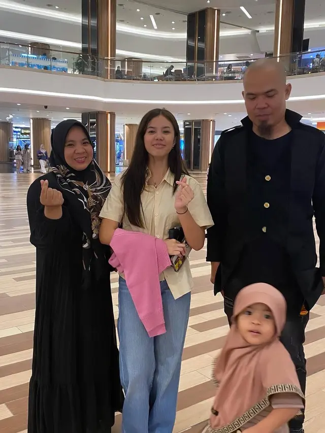 Potret Safeea dengan kembaran Ahmad Dhani (Sumber: Tiktok/suky_dani)