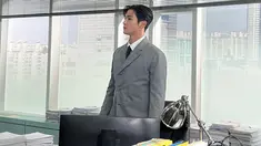 Melalui media sosial, pengumuman yang menyebutkan Rowoon akan fokus untuk karier aktingnya menjadi sorotan netizen. Dirinya bahkan diketahui memilih untuk lagi bergabung dengan grup SF9 yang debut pada 2016 lalu. (Liputan6.com/IG/@ewsbdi)