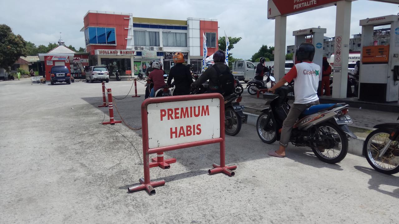Di Pekanbaru, Premium Lebih Gampang Didapat di Pedagang Eceran