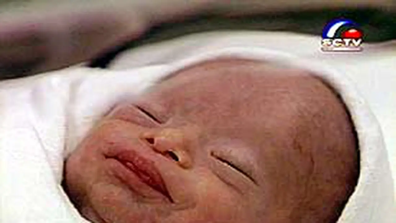 231102bBayiKembar.jpg