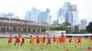 Sebelumnya, di babak penyisihan, Skuad Garuda meraih kemenangan telak 4-0 atas Saint Kitts and Nevis. Tampak dalam foto, para pemain Timnas Indonesia saat sesi latihan untuk FIFA Series 2026 Stadion Madya, Kompleks Gelora Bung Karno, Senayan, Jakarta, Minggu (29/3/2026). (Bola.com/M Iqbal Ichsan)