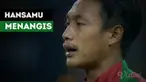 Kapten Timnas Indonesia U-22, Hansamu Yama Pranata menangis terharu ketika menyanyikan Indonesia Raya.