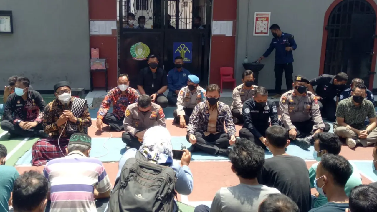 Doa Bersama Untuk Korban Kebakaran Lapas Klas 1 Tangerang. (Kamis, 09/09/2021). (Liputan6.com/Yandhi Deslatama).
