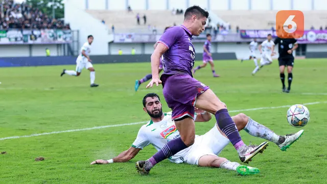 Foto: Debut Manis Luis Duran, Persita Tangerang Tumbangkan PSS Sleman di BRI Liga 1