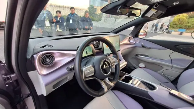 Mencoba Langsung di China BYD Dolphin yang Bisa Masuk ke Indonesia (Arief A/Liputan6.com)