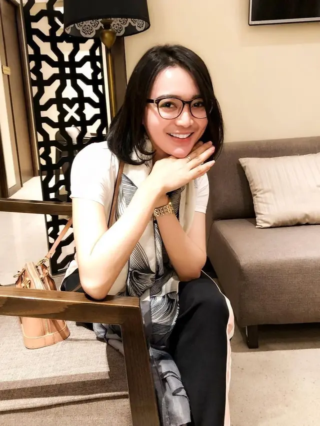 Potret Wika Salim Tanpa Makeup (sumber: Instagram/@wikasalim)