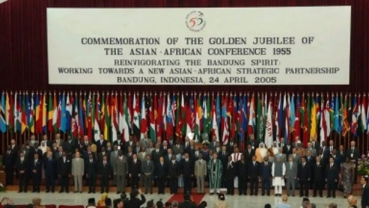 Barang-barang yang Jadi Souvenir di Konferensi Asia Afrika 2015