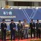 HCGS Departement Head PT PAMA BPOP M. Banuarto Adhisaputro saat mewakili PT PAMA menerima penghargaan yang diberikan langsung oleh Wali Kota Balikpapan Rahmad Mas’ud dan unsur pimpinan DPRD Balikpapan.