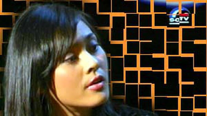 Kedekatan Ine Febriyanti Dengan Gunung Showbiz Liputan6 Com