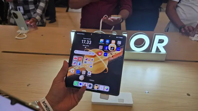 Layar Honor Magic V3